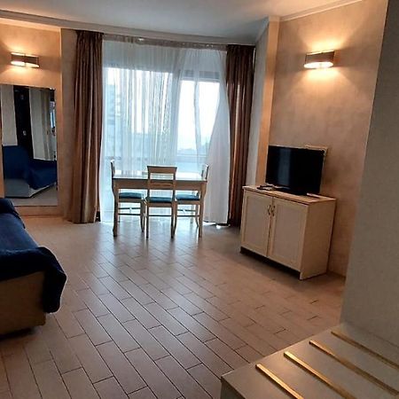 Aparthotel In Orbi Sea Towers Batoumi Extérieur photo