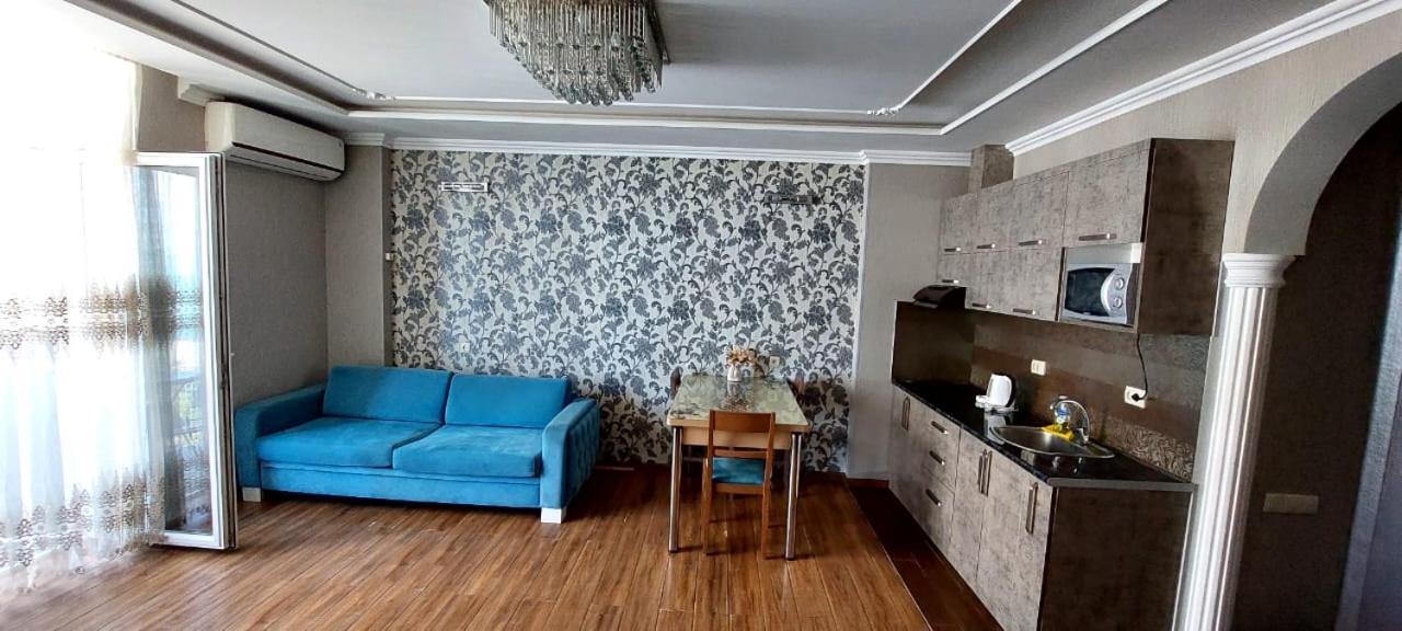 Aparthotel In Orbi Sea Towers Batoumi Extérieur photo